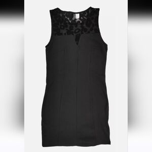 Gently Used//Excellent Condition Divided H&M Little Black Dress